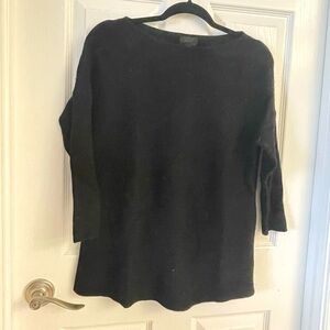 Black cashmere quarter sleeve sweater